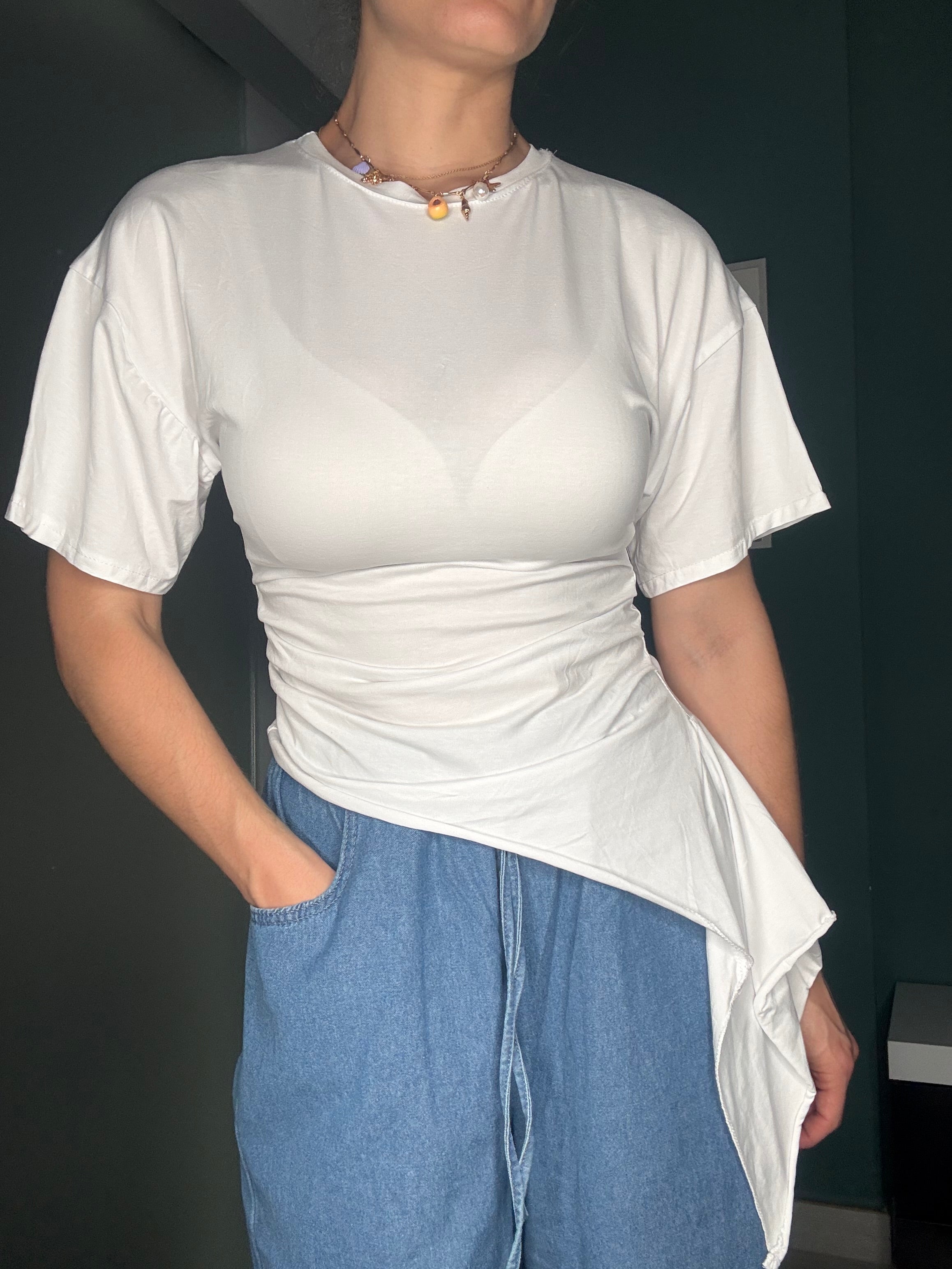 Camiseta asimétrica
